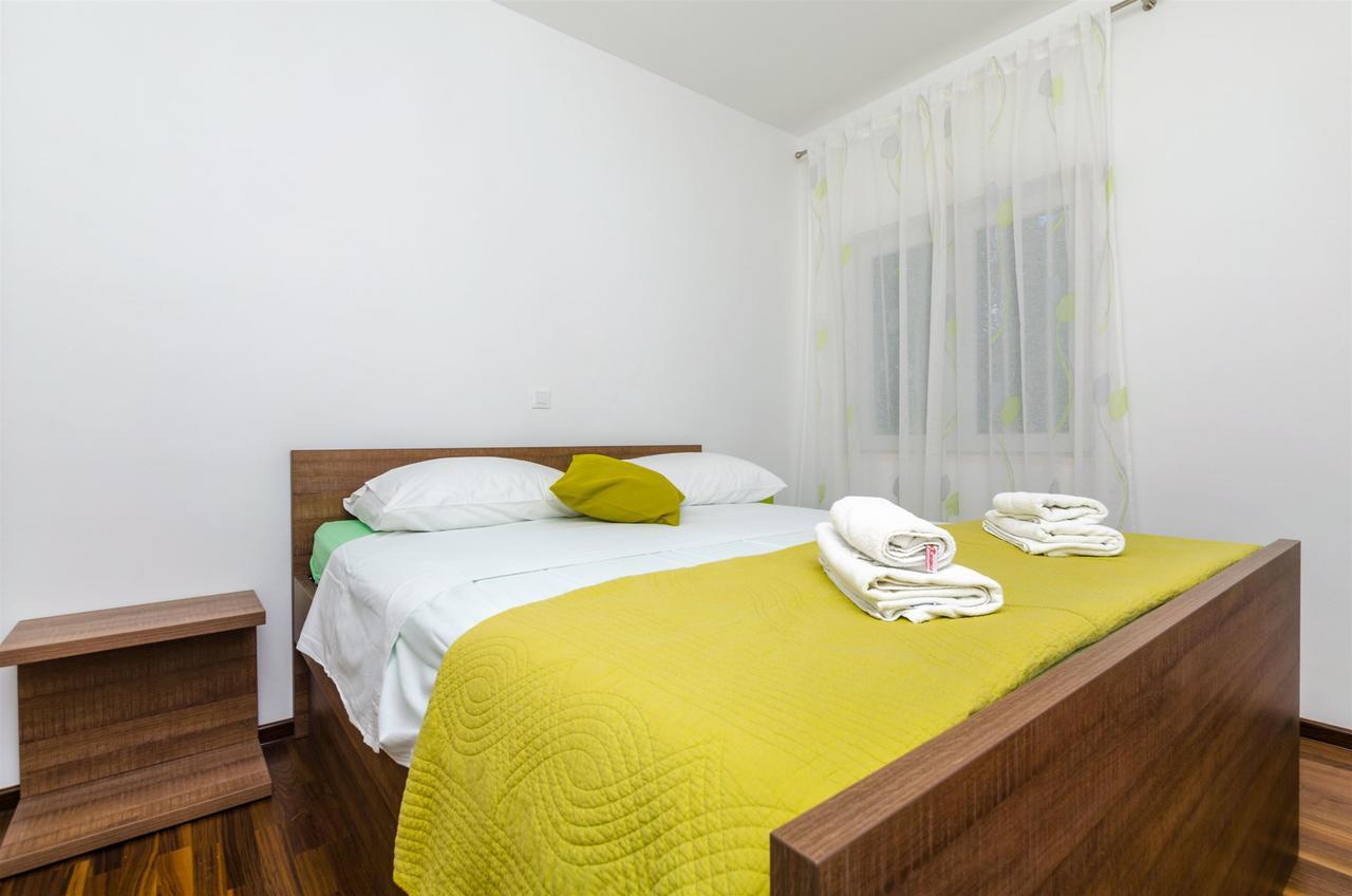 Apartments Mimi Primošten Екстериор снимка