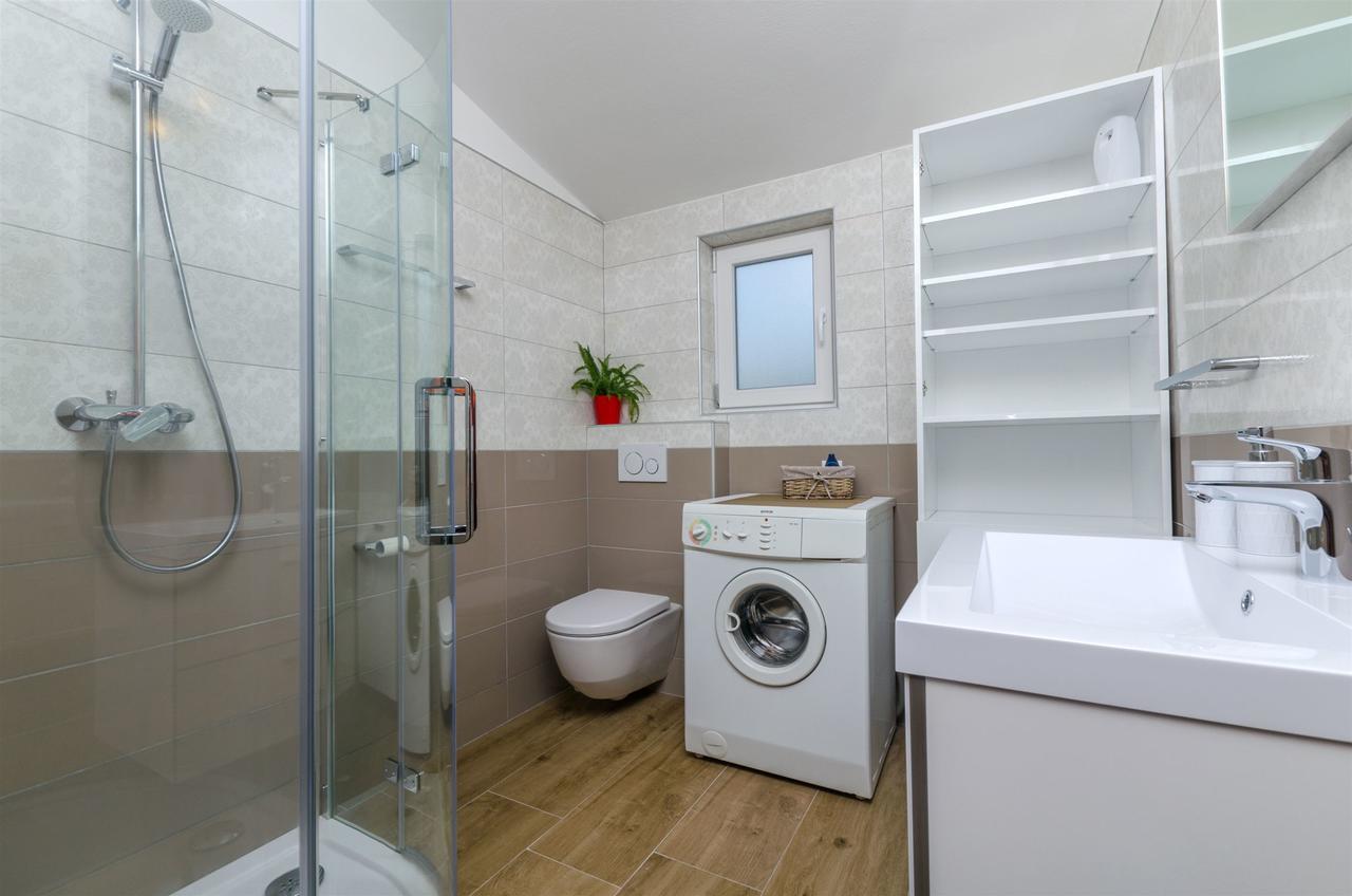 Apartments Mimi Primošten Екстериор снимка