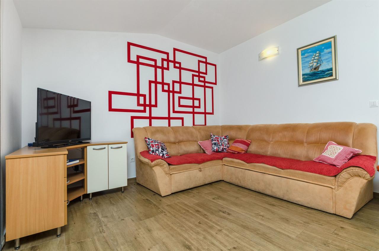 Apartments Mimi Primošten Екстериор снимка